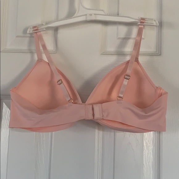 VINCE CAMUTO BRA WIRELESS 36B - Picture 4 of 4
